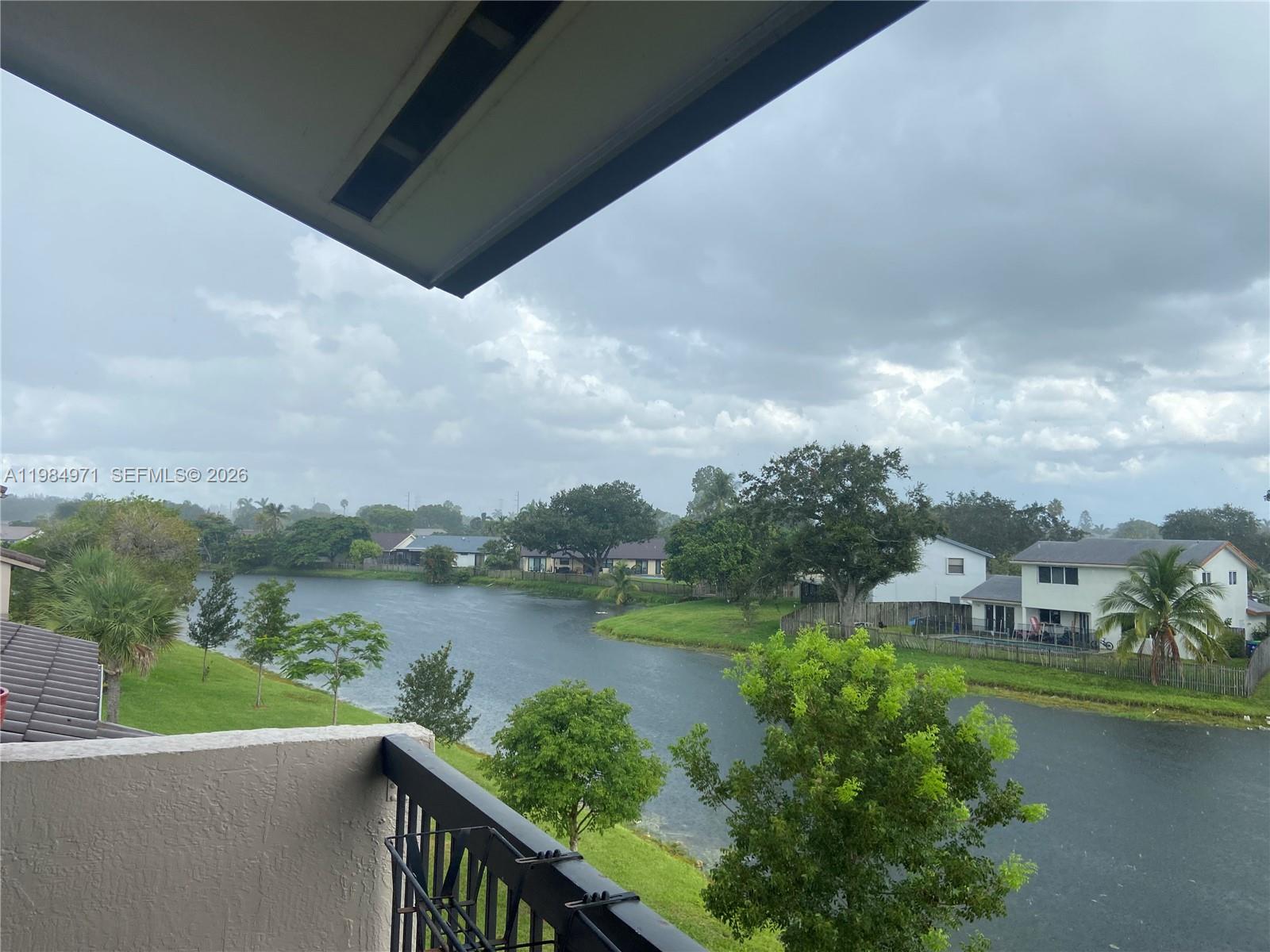 VILLAS DE VENEZIA CONDO - Residential Lease