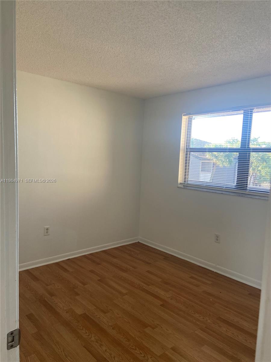 VILLAS DE VENEZIA CONDO - Residential Lease