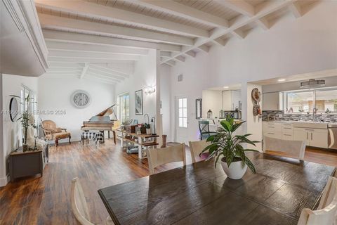 14530 Garden Dr Miami FL 33168