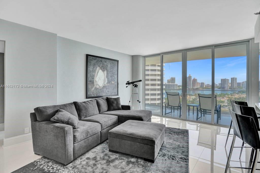 2800 Island Blvd 1205, Aventura, Miami-Dade County, Florida - 2 Bedrooms  
2 Bathrooms - 