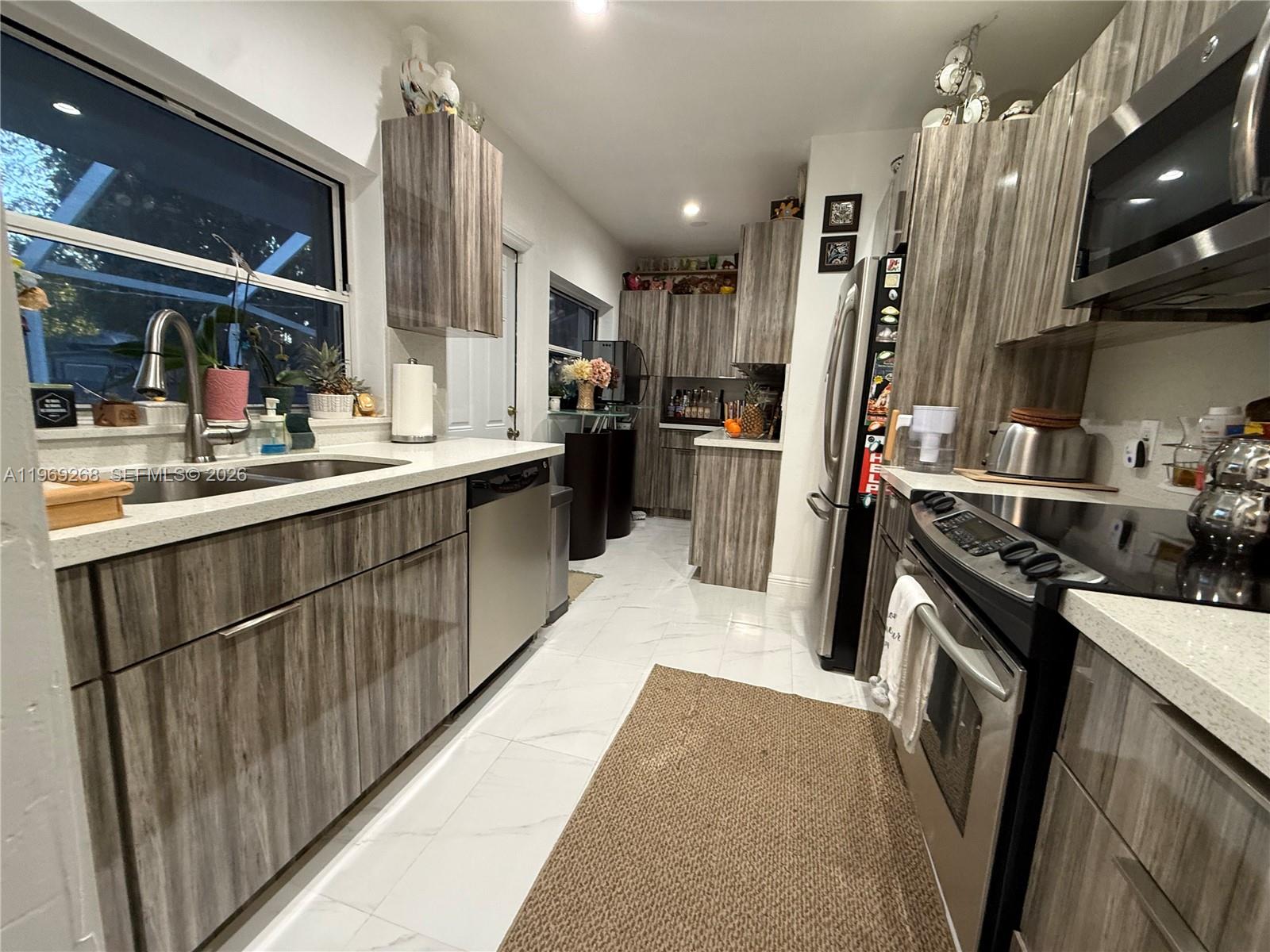 HOMEDALE - Residential Lease