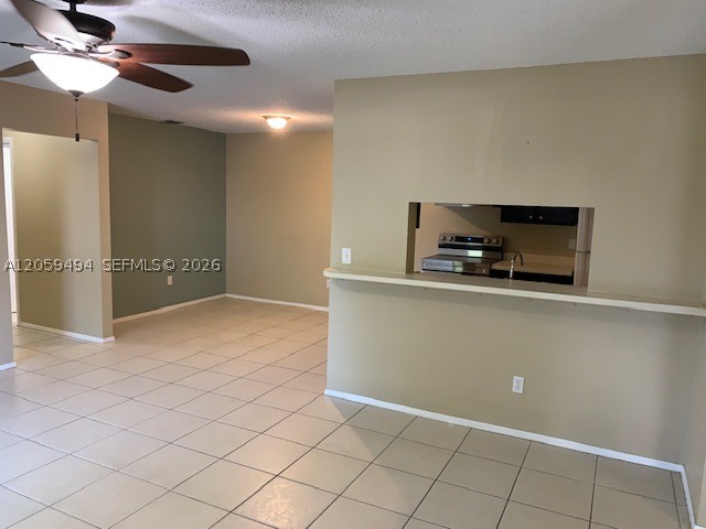 3904 NW Cinnamon Tree Cir