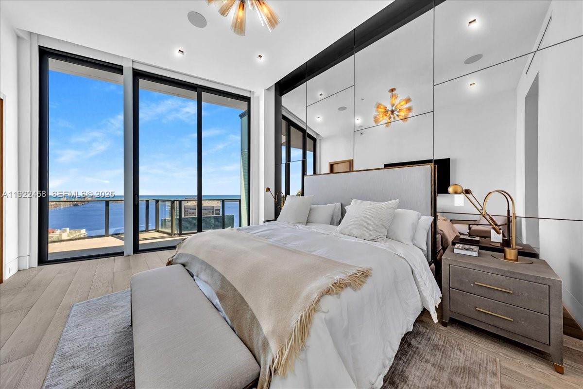 1300 S MIAMI AVENUE CONDO - Residential