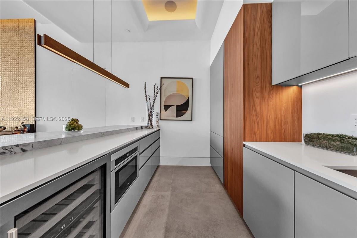 1300 S MIAMI AVENUE CONDO - Residential