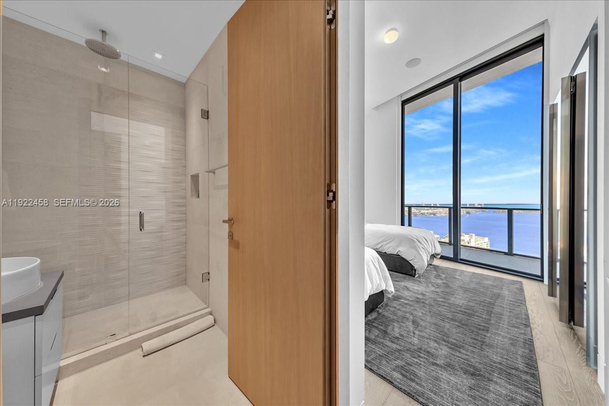 1300 S MIAMI AVENUE CONDO - Residential