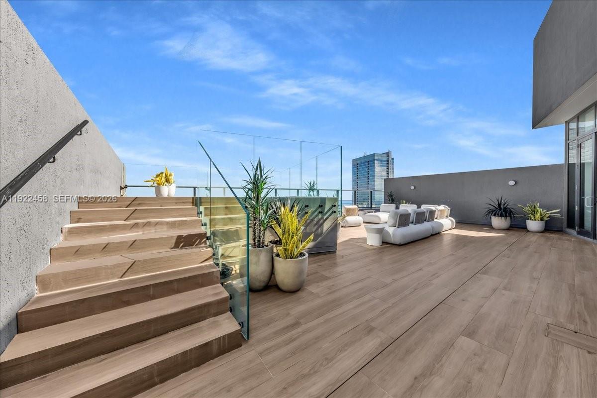 1300 S MIAMI AVENUE CONDO - Residential