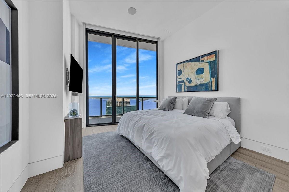 1300 S MIAMI AVENUE CONDO - Residential