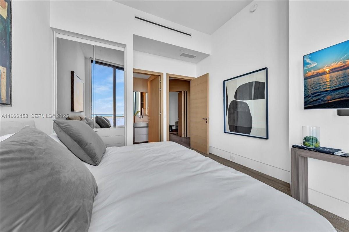 1300 S MIAMI AVENUE CONDO - Residential