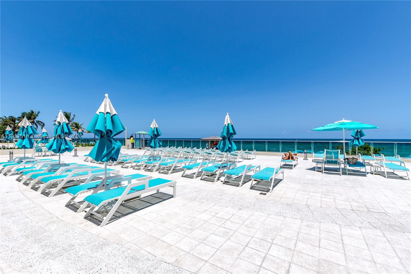 WAVE CONDO - Residential Lease