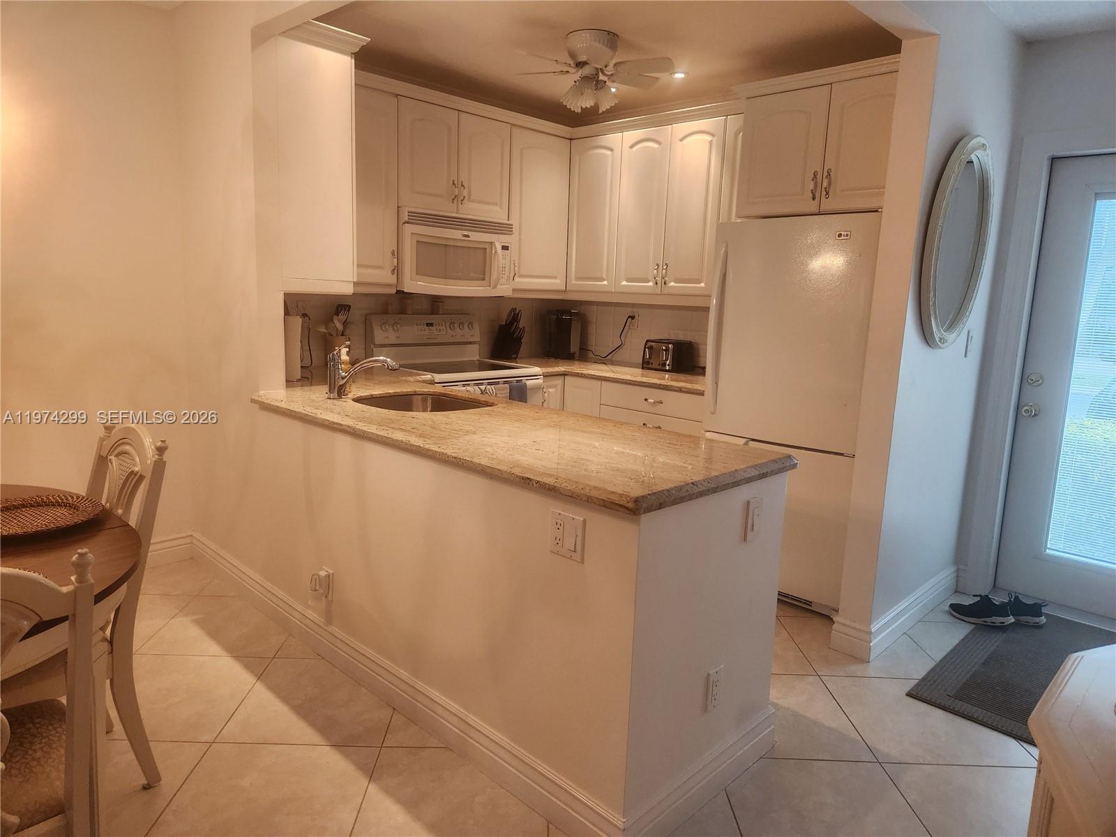 VIOLET GARDENS CONDO - Residential