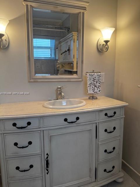 VIOLET GARDENS CONDO - Residential