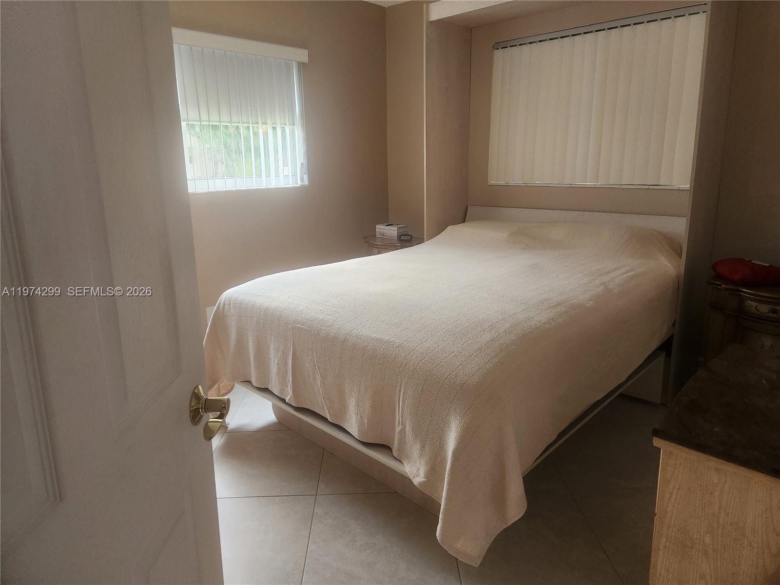 VIOLET GARDENS CONDO - Residential