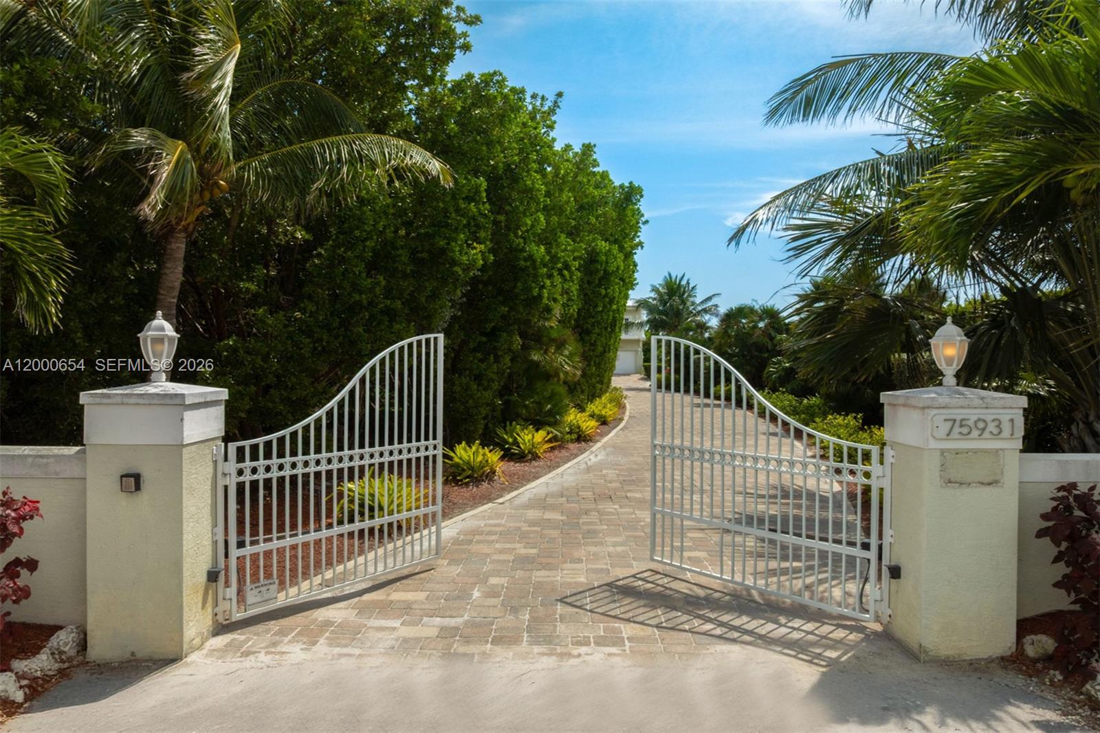 MATE OCEAN BAY SUBD SEC 1 - Residential