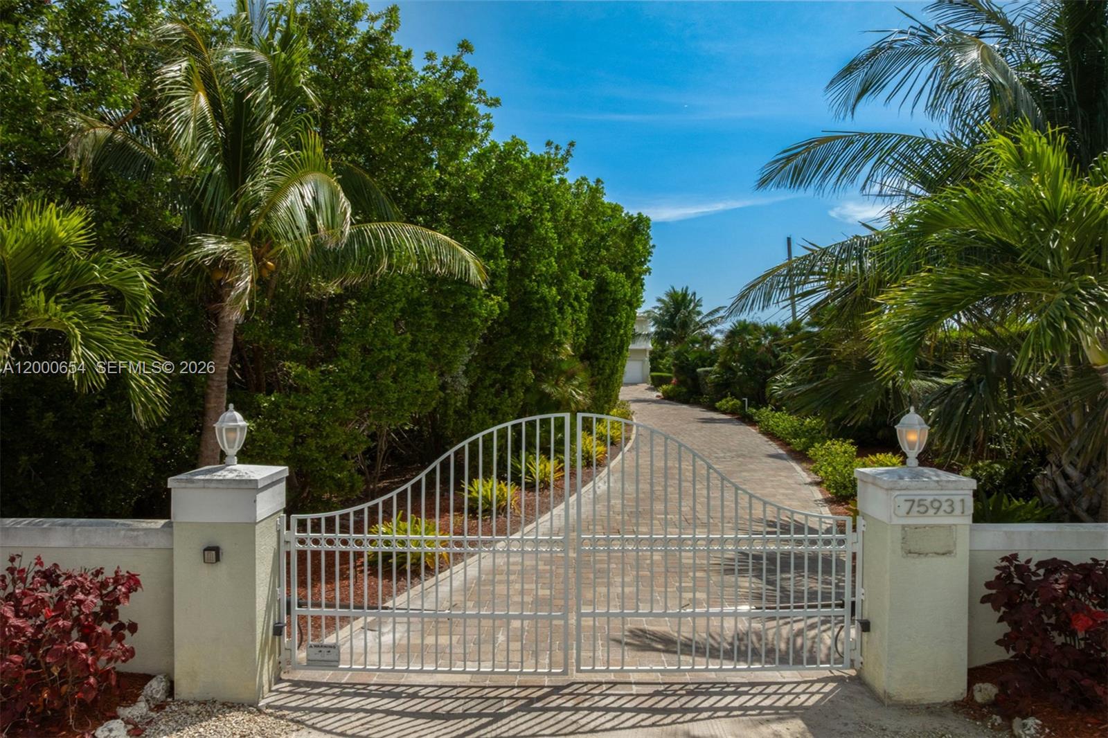 MATE OCEAN BAY SUBD SEC 1 - Residential