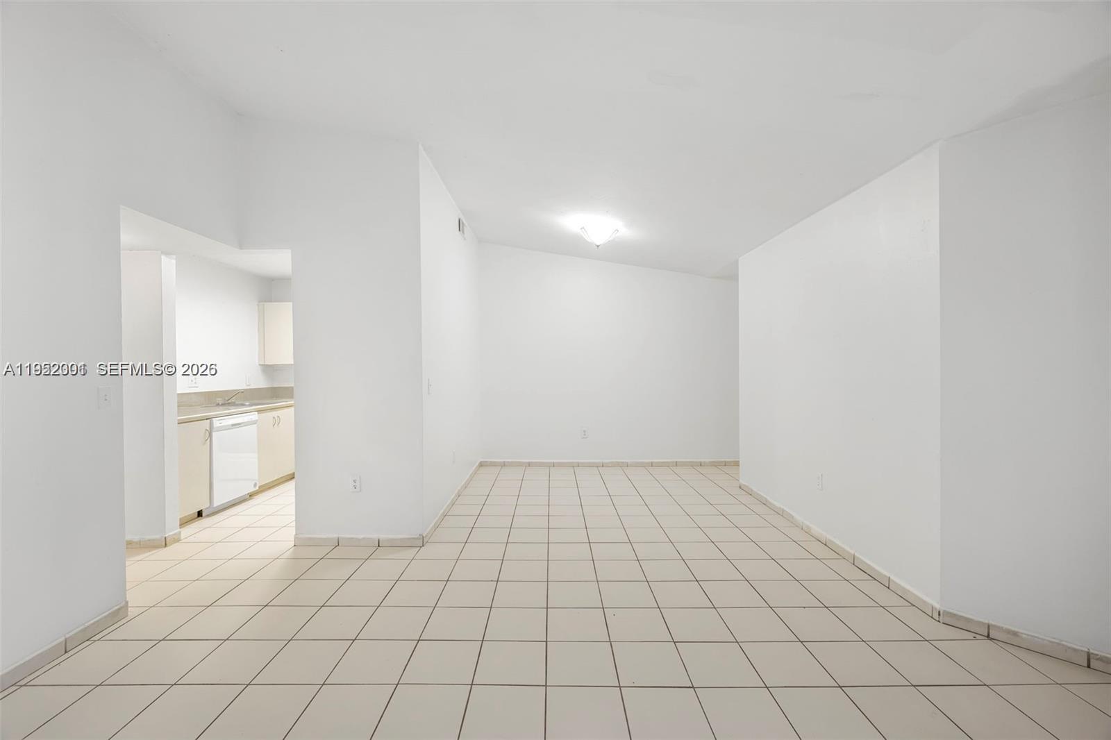 SAGA BAY TOWNHOMES - Residential