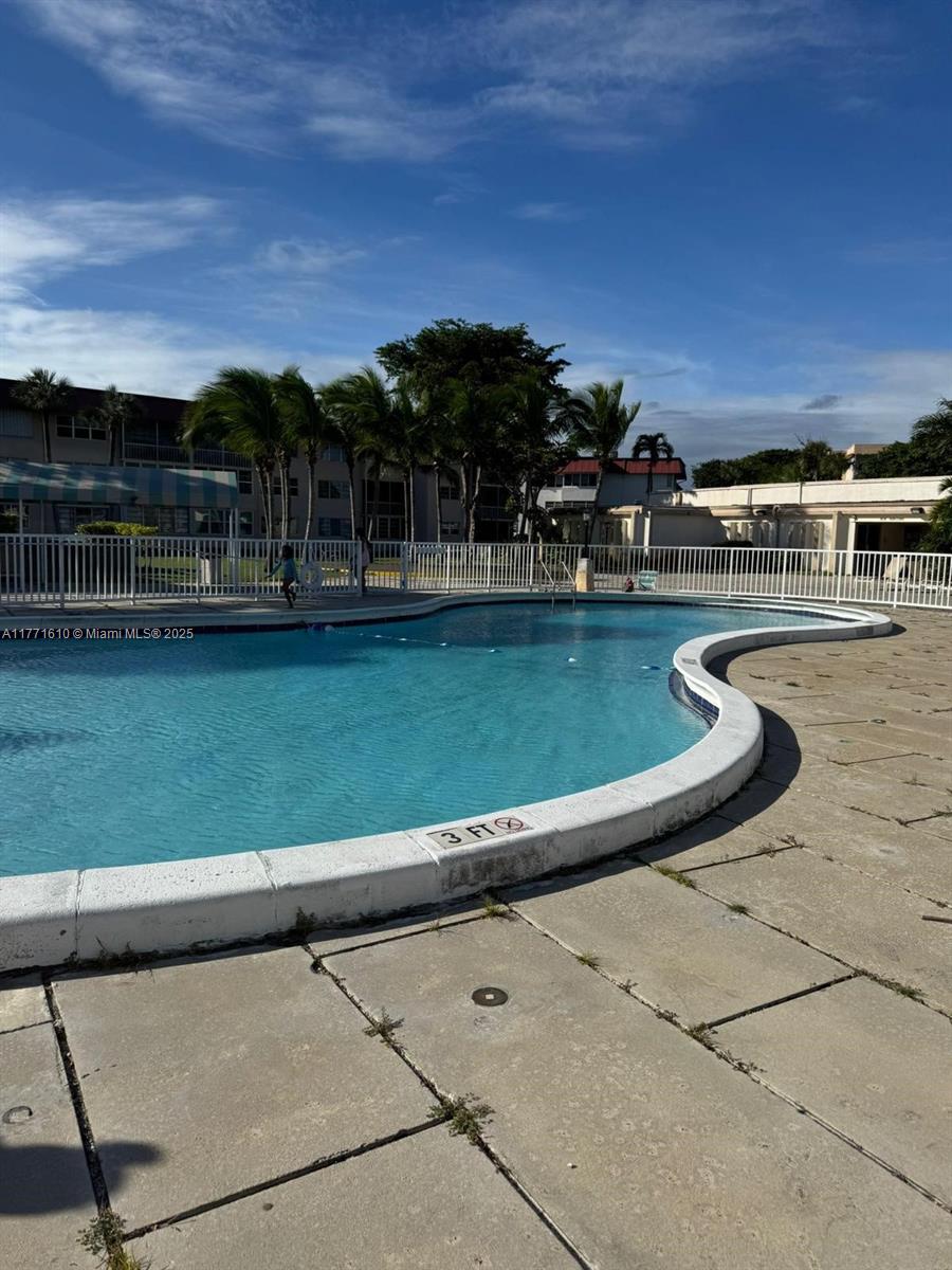 THIRD HORIZONS CONDO - Residential