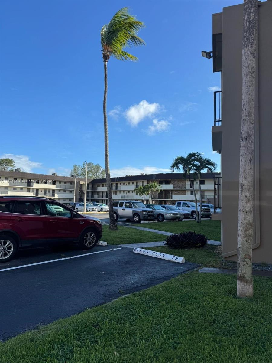 THIRD HORIZONS CONDO - Residential