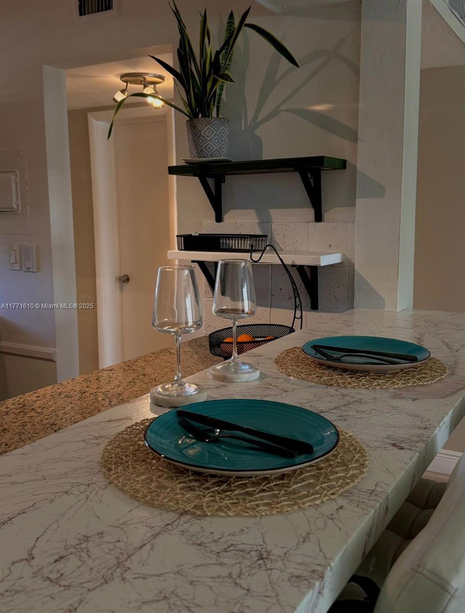 THIRD HORIZONS CONDO - Residential