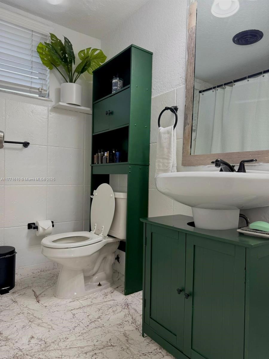 THIRD HORIZONS CONDO - Residential