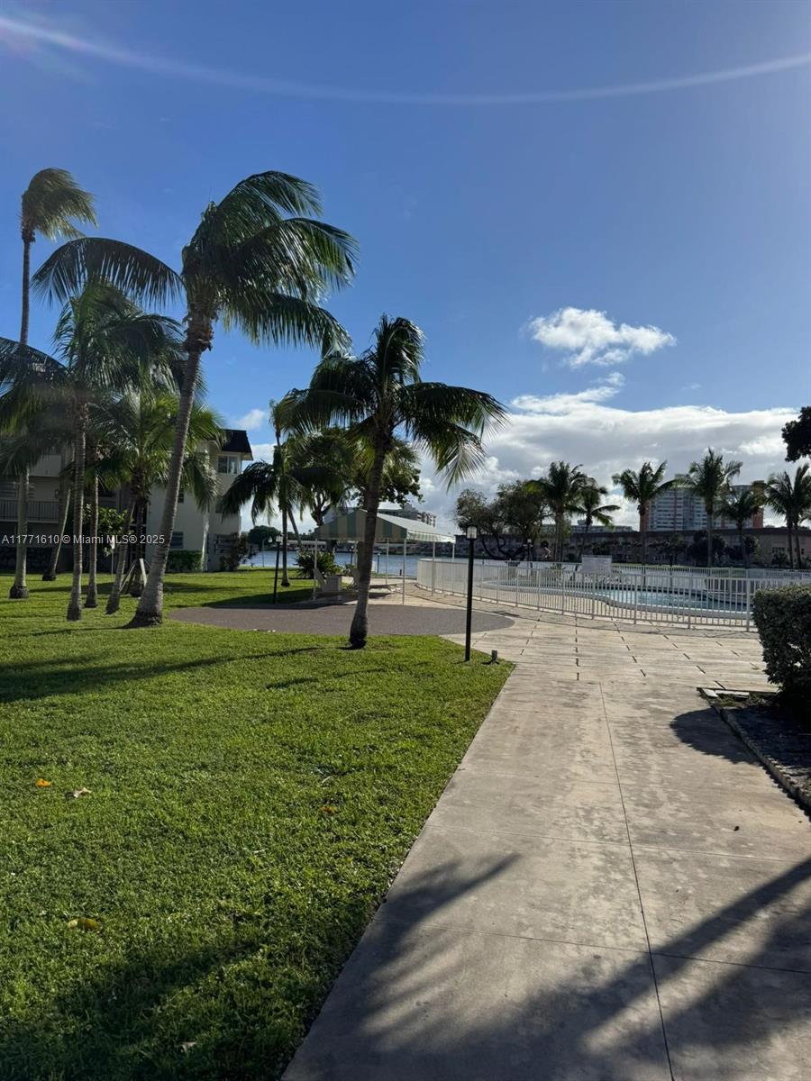 THIRD HORIZONS CONDO - Residential