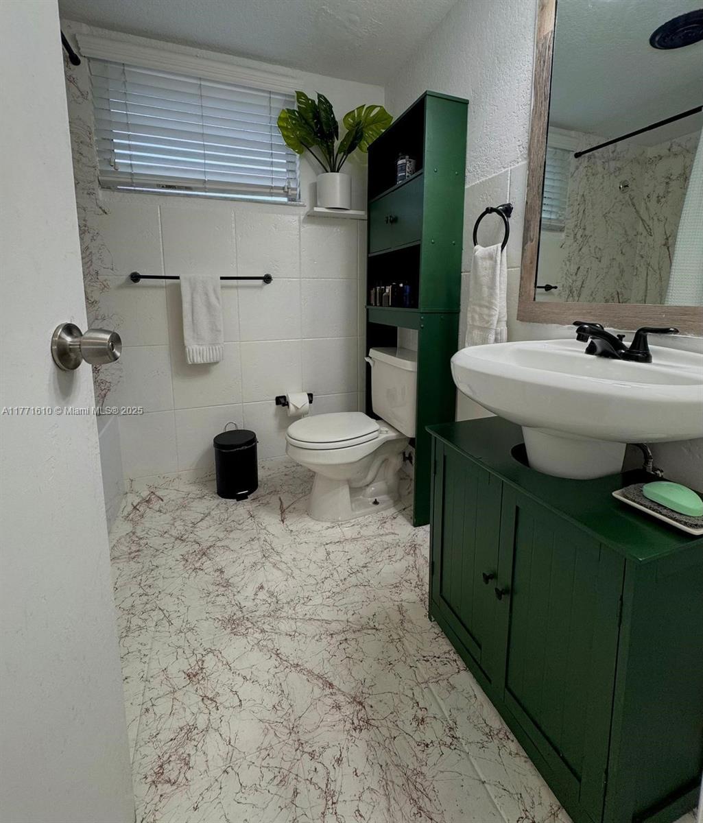 THIRD HORIZONS CONDO - Residential