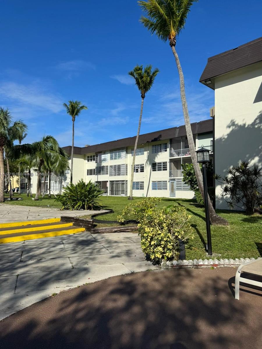 THIRD HORIZONS CONDO - Residential