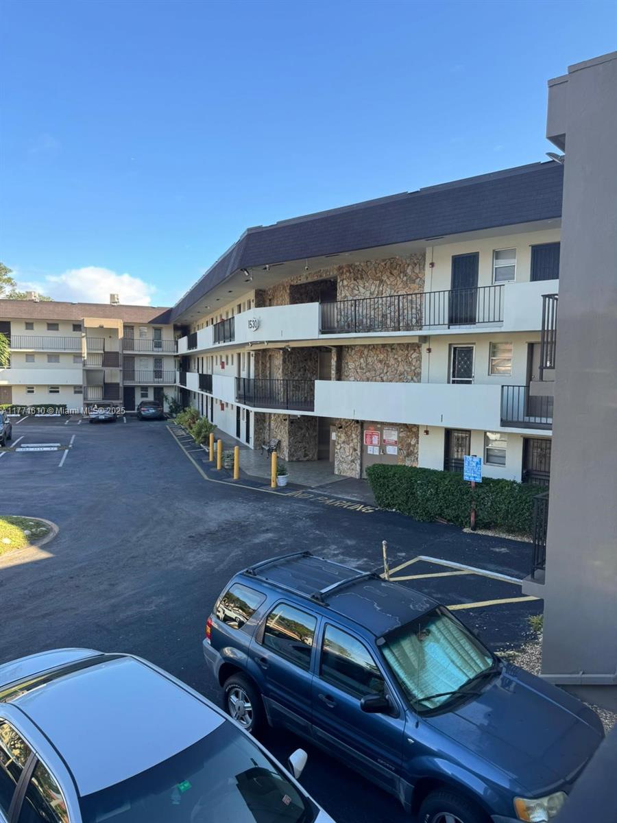 THIRD HORIZONS CONDO - Residential