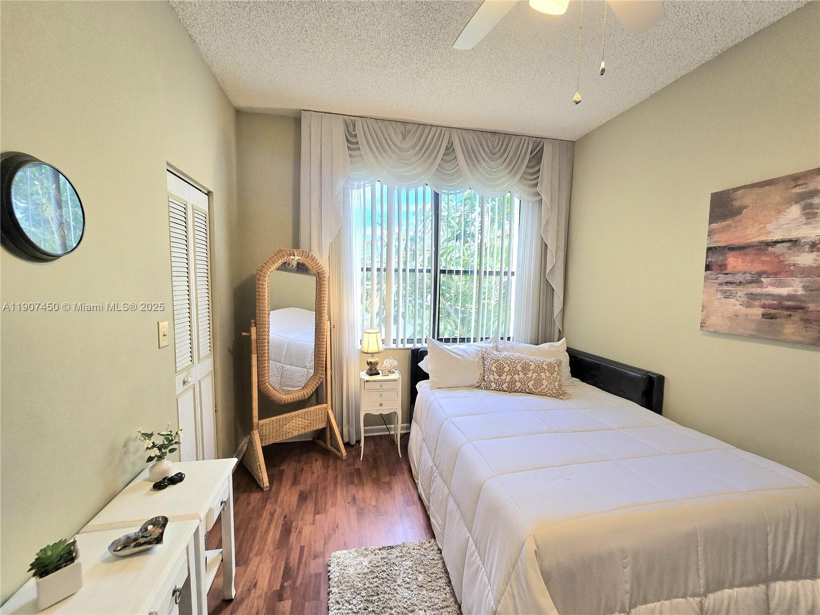 LAKES OF NEWPORT CONDO XI - Residential