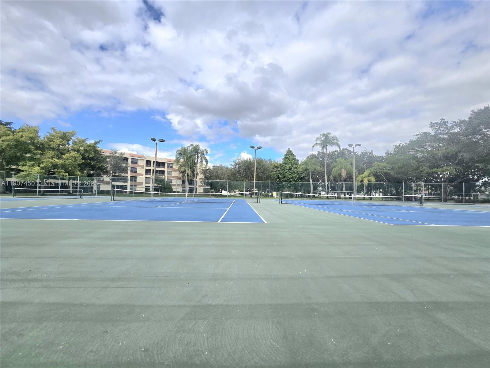 LAKES OF NEWPORT CONDO XI - Residential