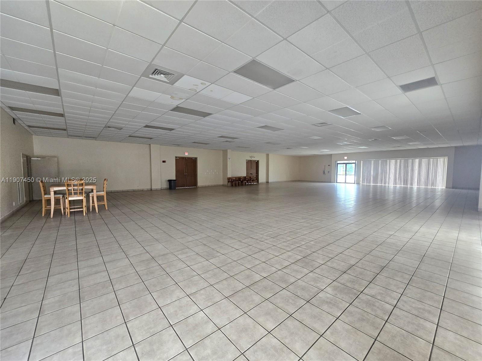 LAKES OF NEWPORT CONDO XI - Residential