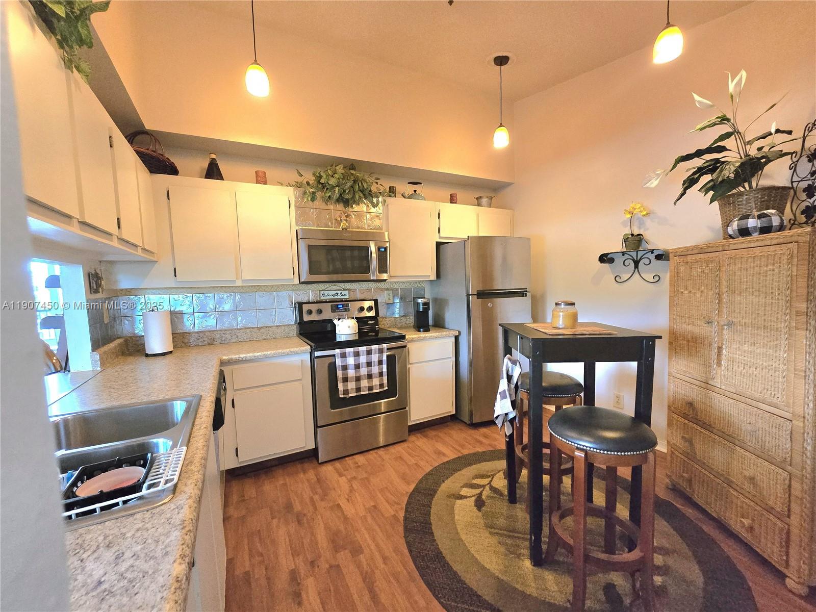 LAKES OF NEWPORT CONDO XI - Residential