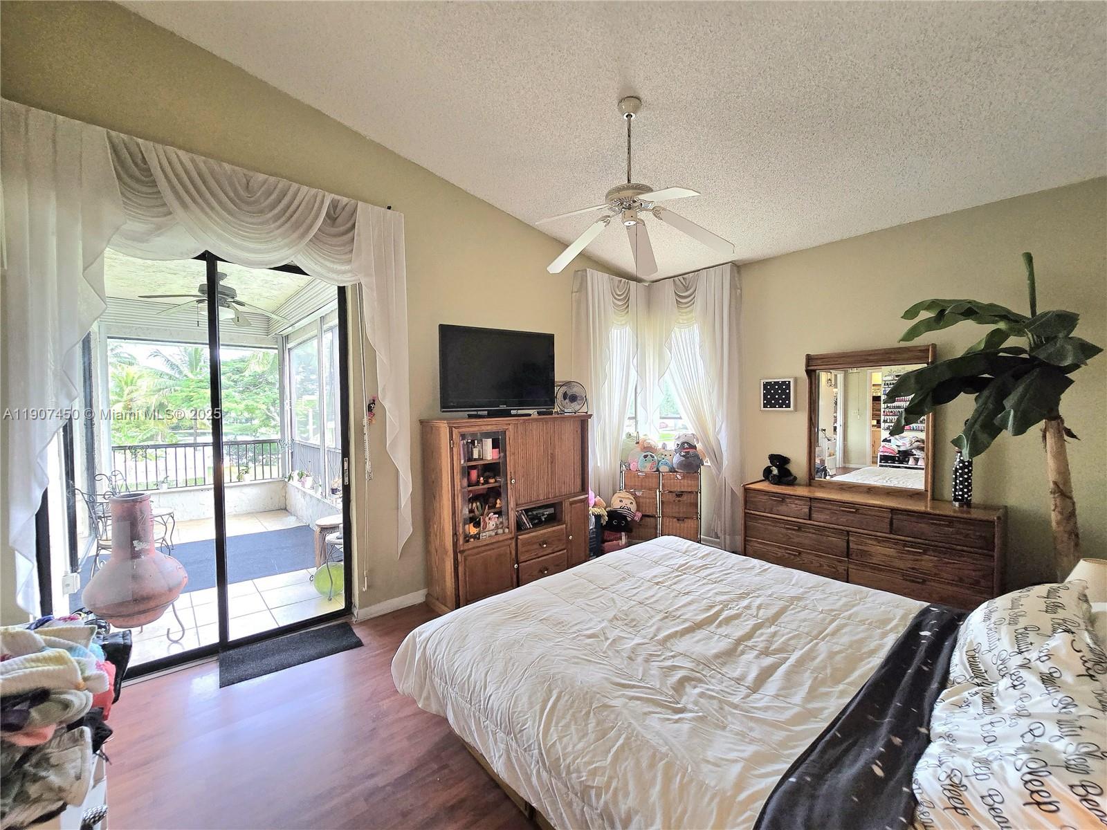 LAKES OF NEWPORT CONDO XI - Residential