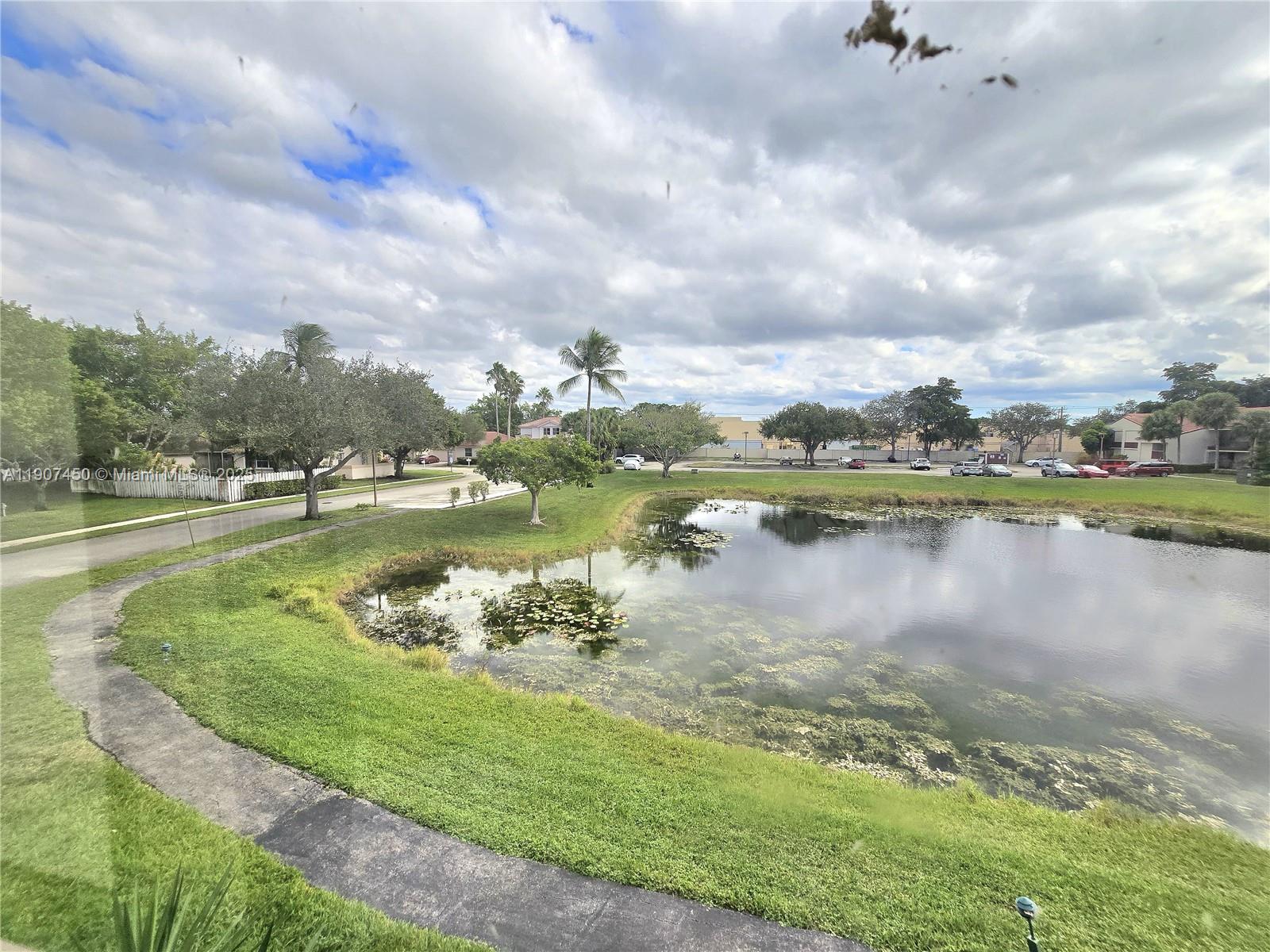 LAKES OF NEWPORT CONDO XI - Residential