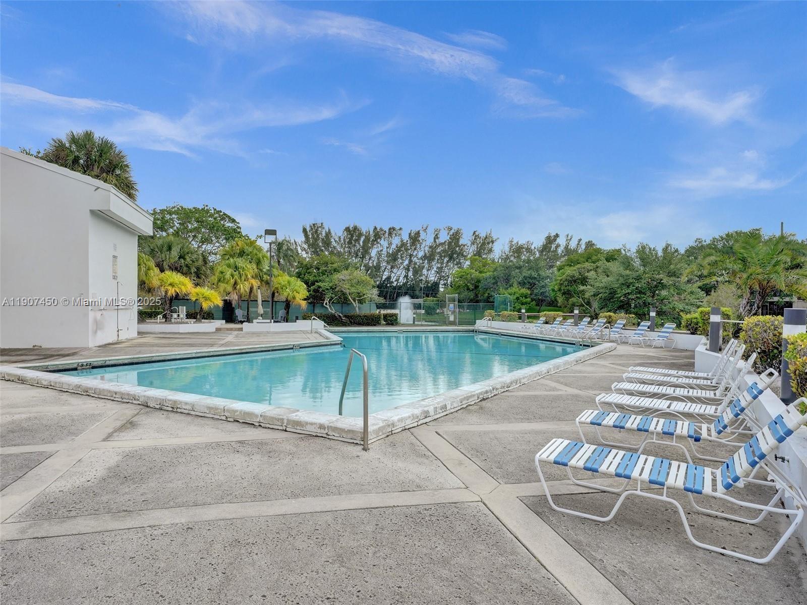 LAKES OF NEWPORT CONDO XI - Residential