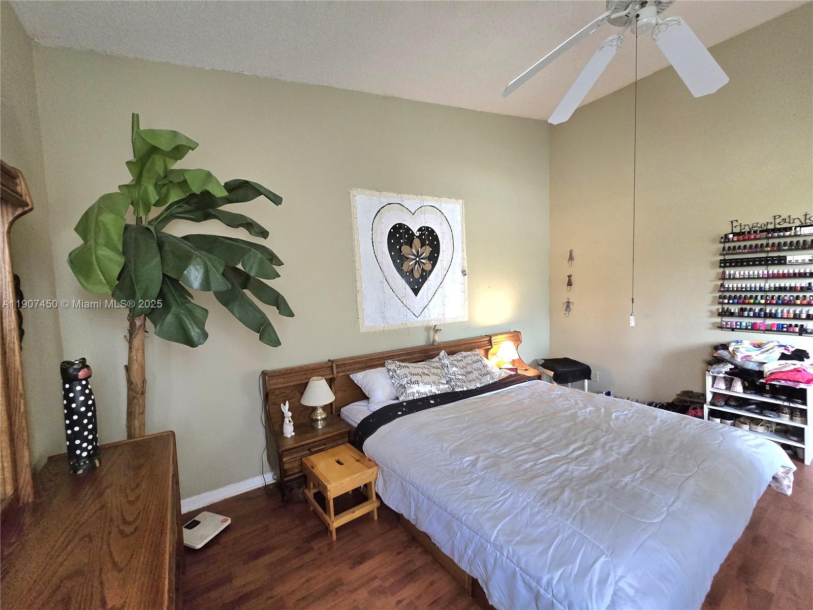 LAKES OF NEWPORT CONDO XI - Residential