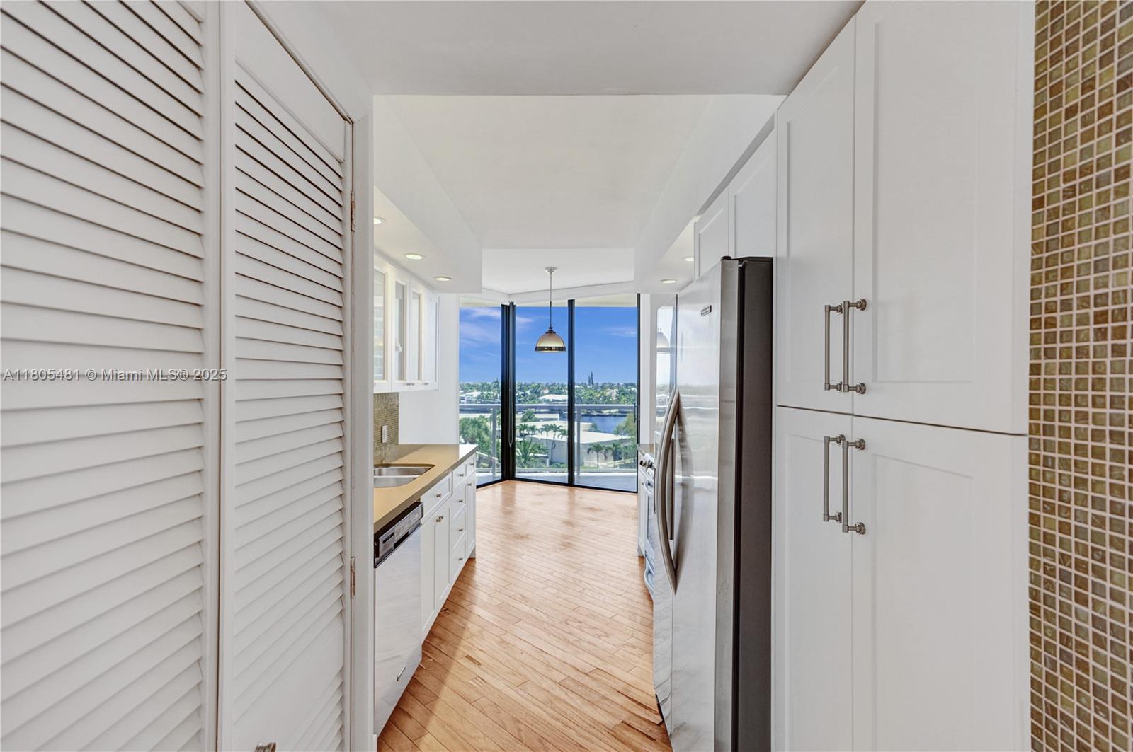 Hamptons West - Residential