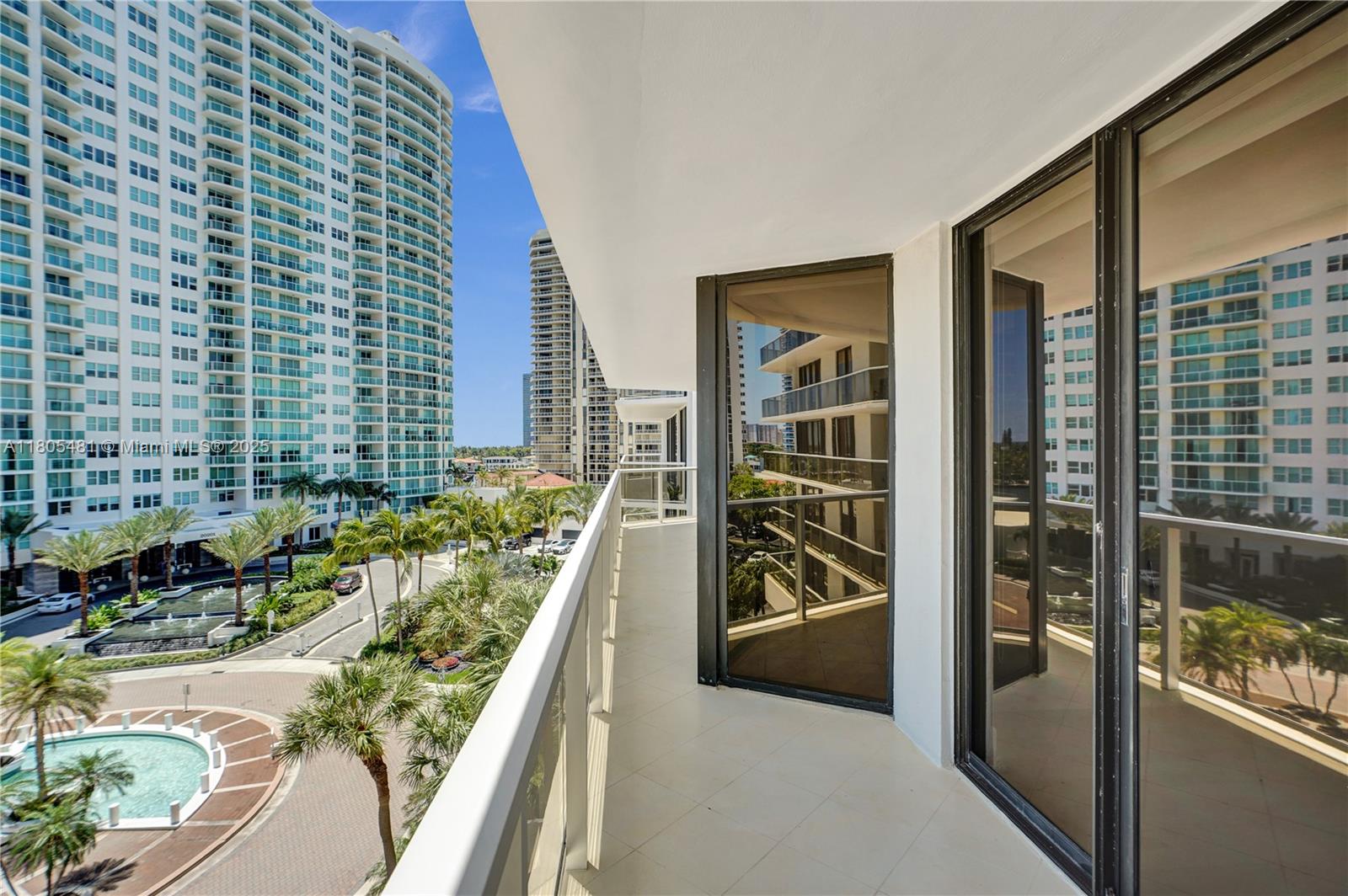 Hamptons West - Residential