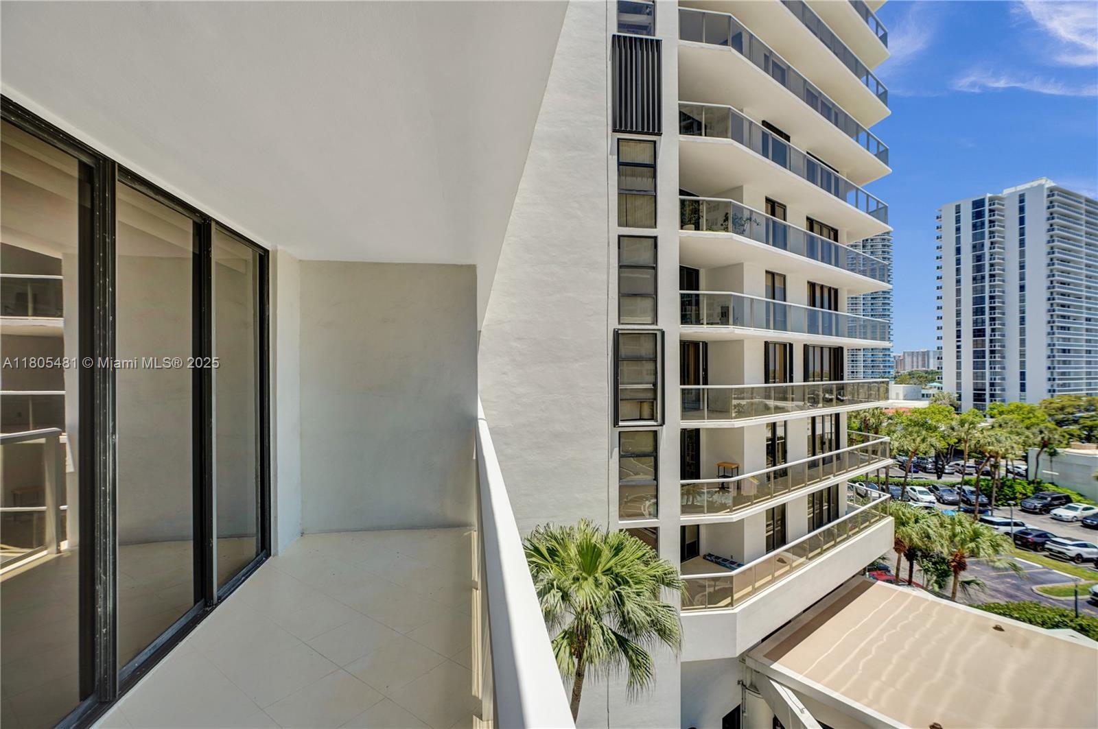 Hamptons West - Residential