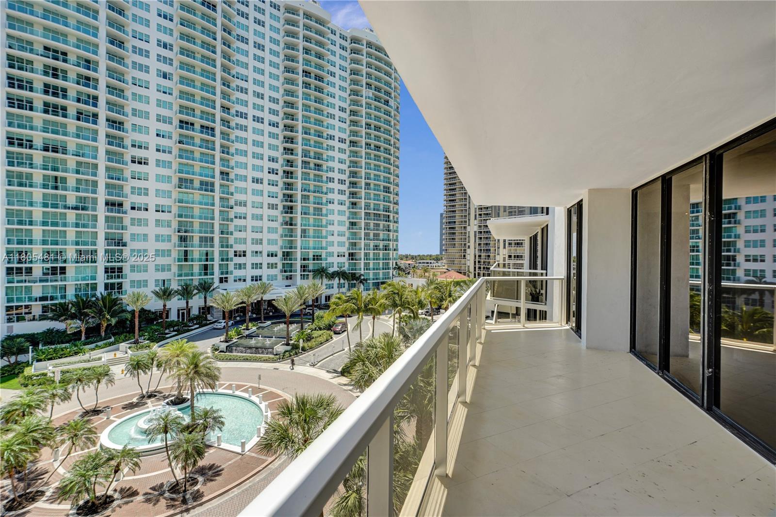 Hamptons West - Residential