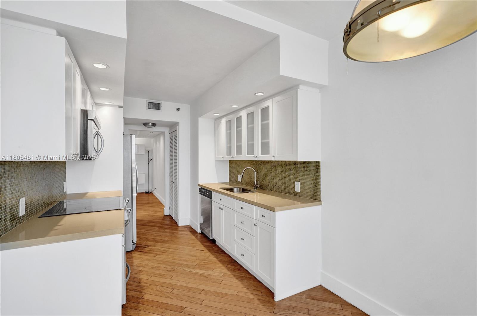 Hamptons West - Residential