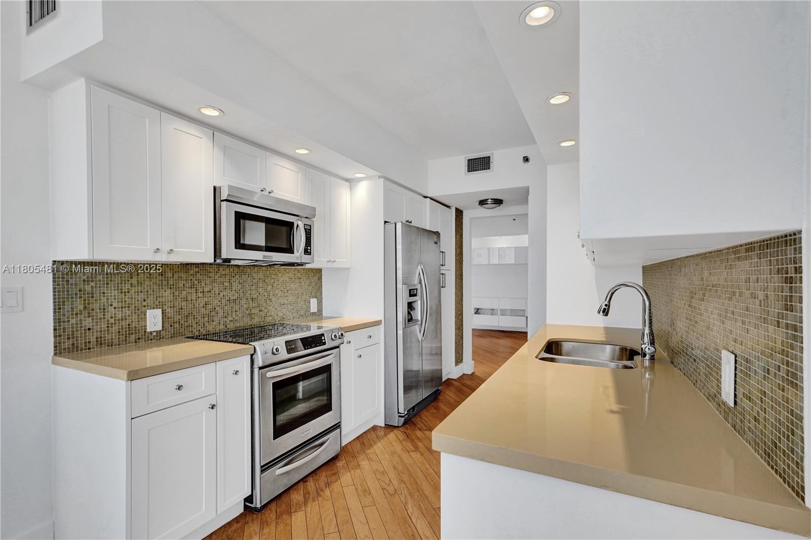 Hamptons West - Residential