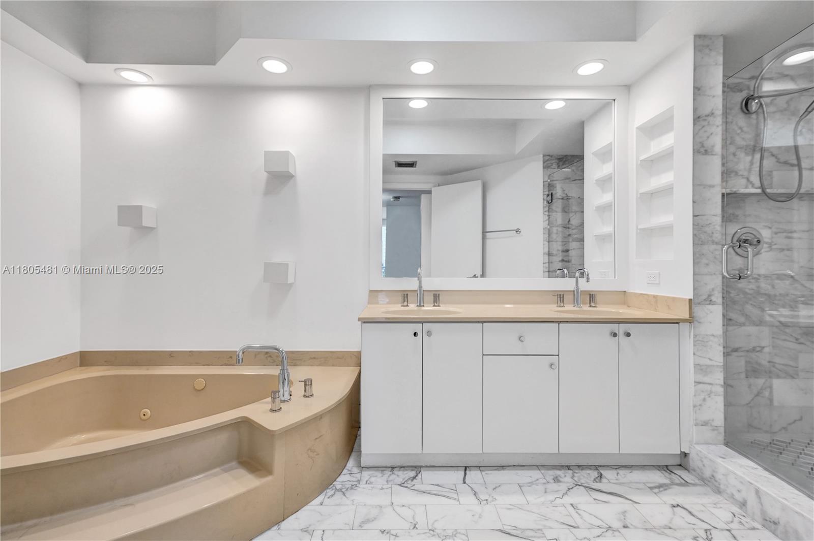 Hamptons West - Residential