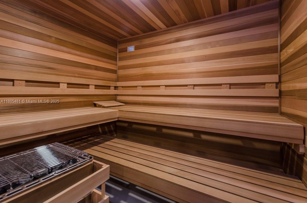 Hamptons West - Residential