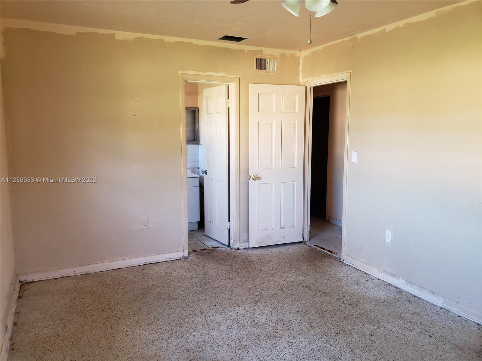 BERKELEY MANOR SEC 2 - Residential