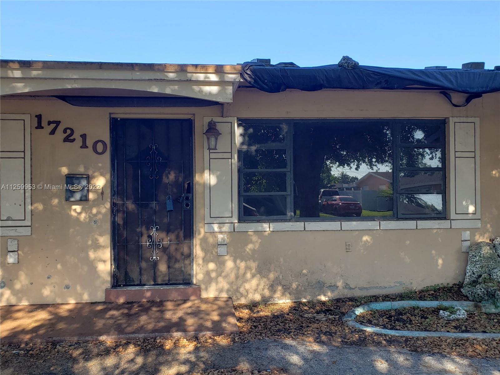 BERKELEY MANOR SEC 2 - Residential