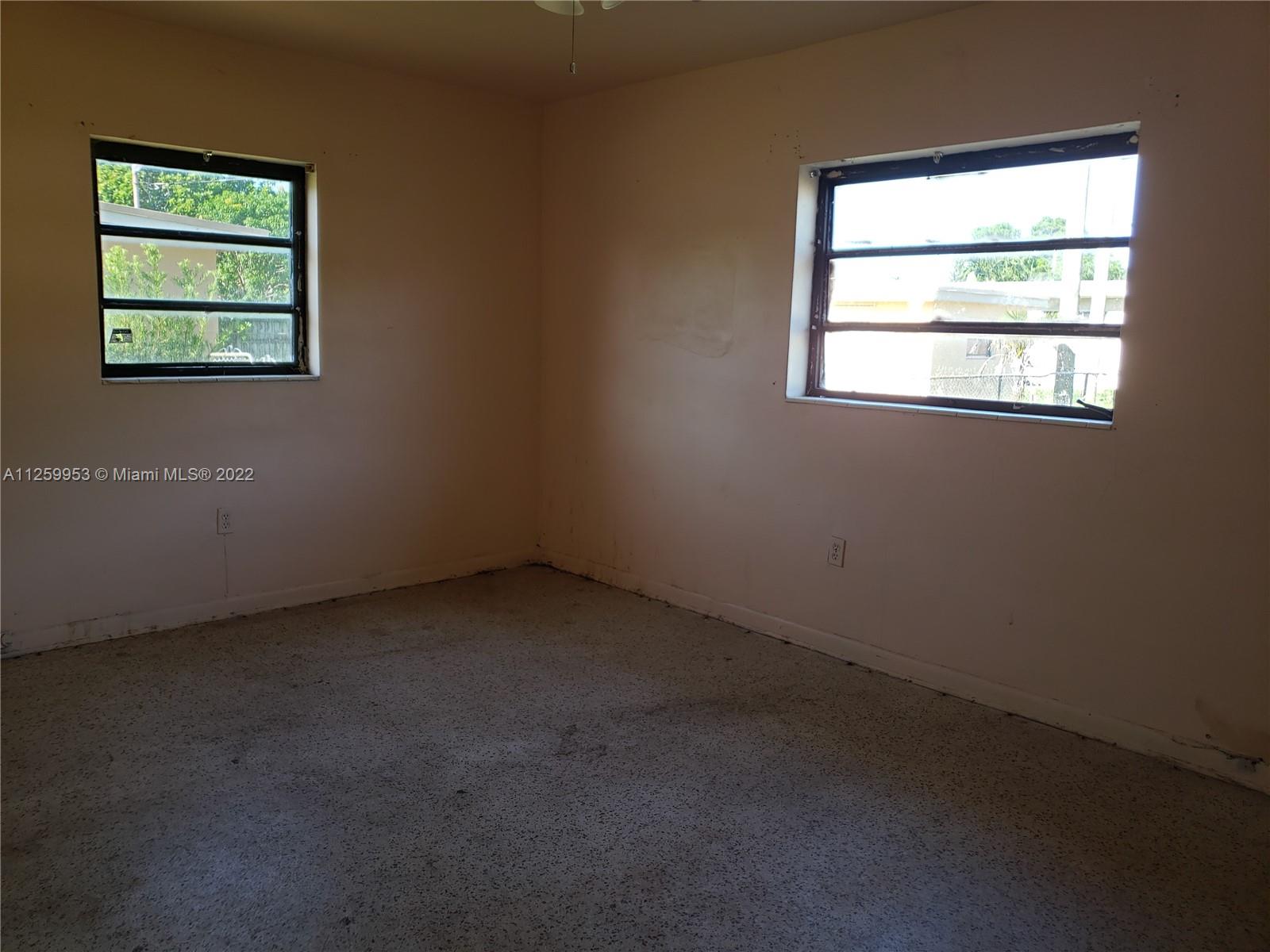 BERKELEY MANOR SEC 2 - Residential