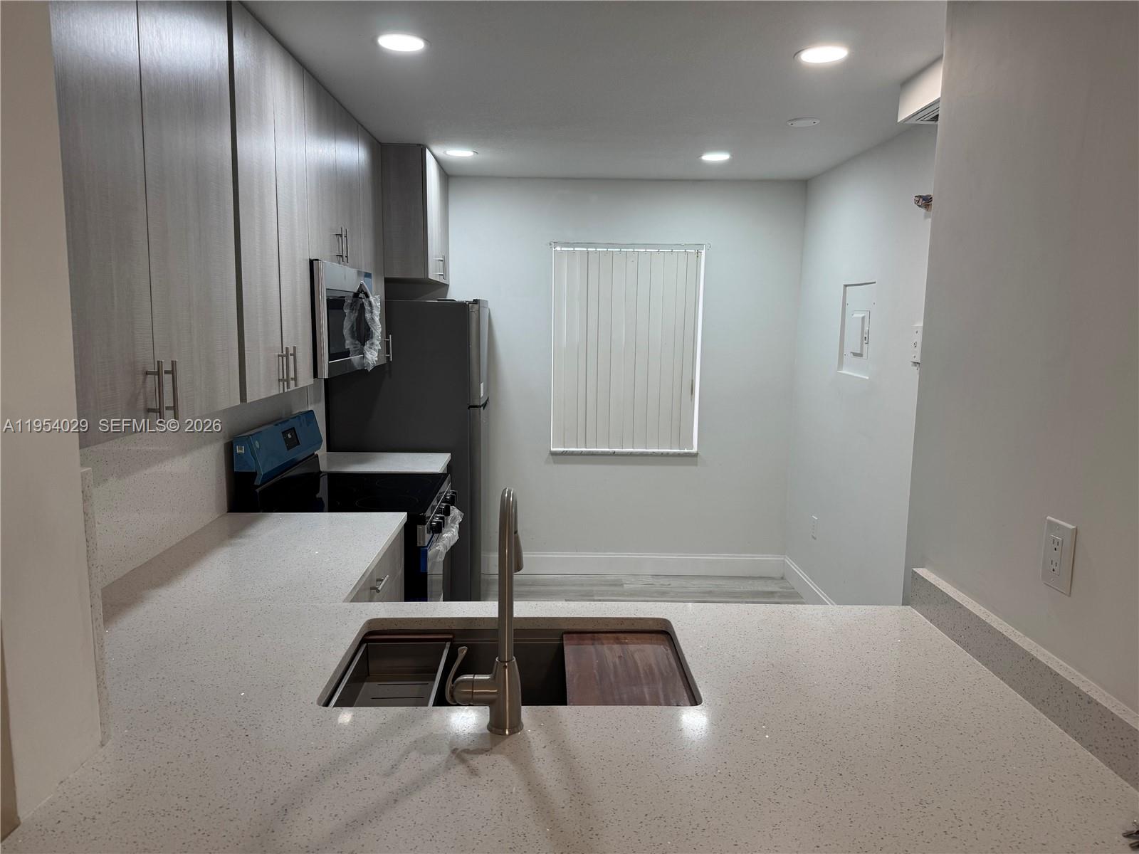 18TH HOLE AT INVERRARY CO - Residential