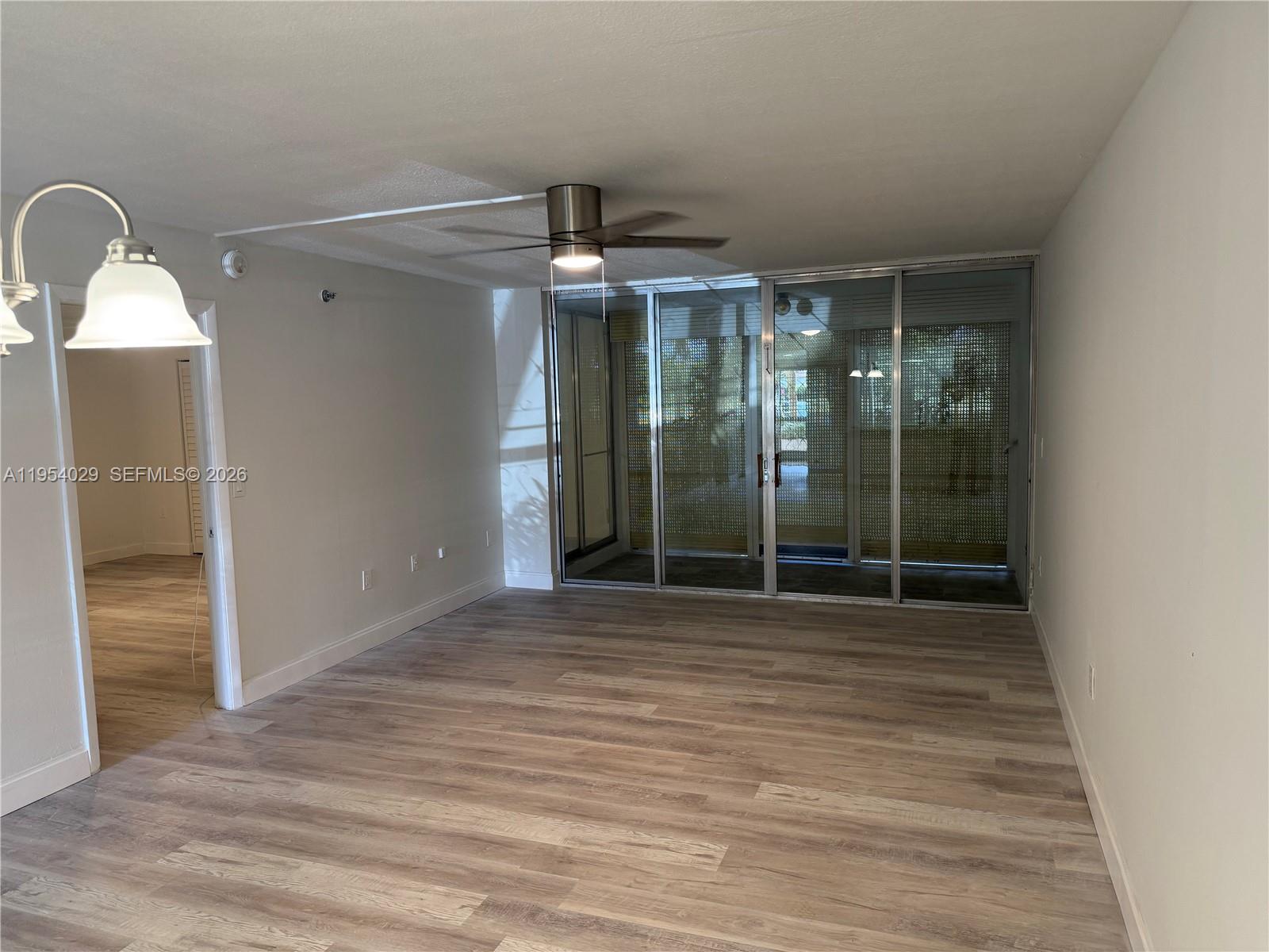 18TH HOLE AT INVERRARY CO - Residential