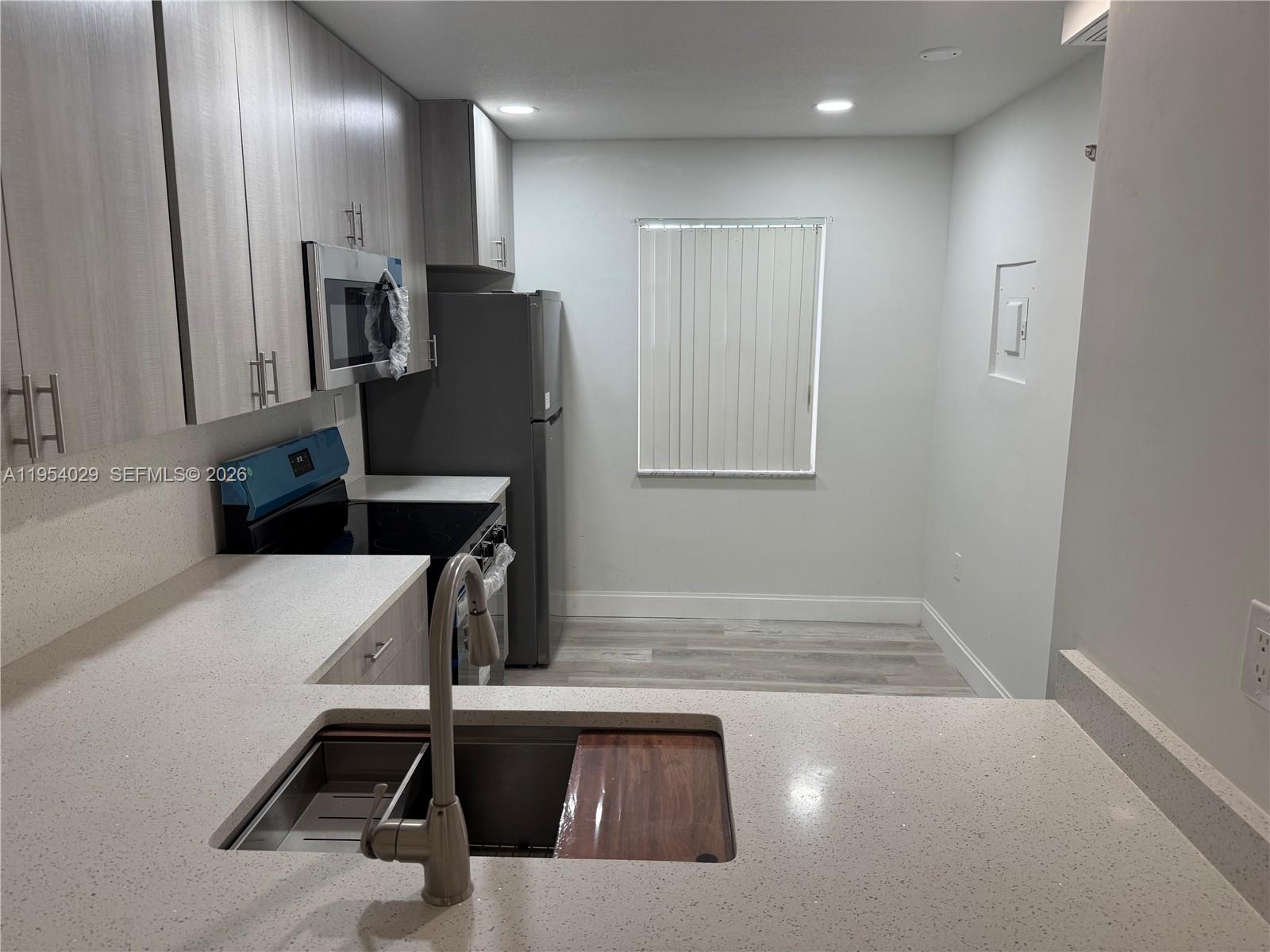 18TH HOLE AT INVERRARY CO - Residential