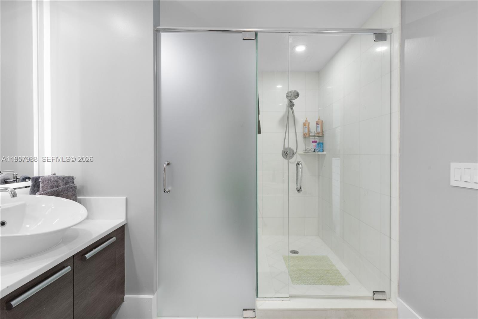 ARTECH RESIDENCES AT AVEN - Residential